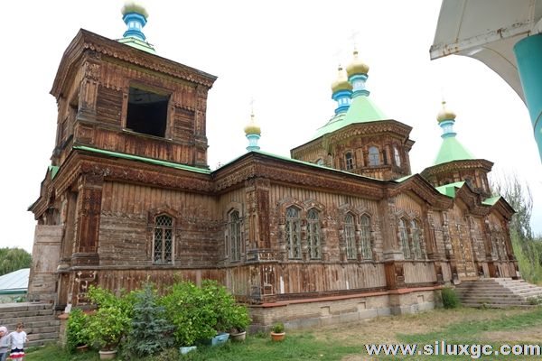 吉尔吉斯十日游第7日：清真寺.东正教教堂.纪念馆