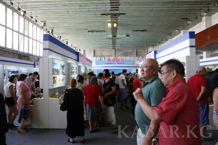 第一届中国青海海东特色产品展示会在比什凯克举行