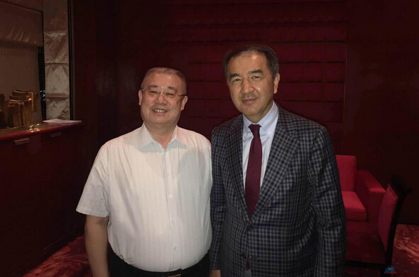 中国庆华董事长与哈萨克斯坦第一副总理在上海会谈
