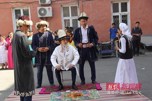 奥什孔子学院成功举办“吉尔吉斯语言日”活动