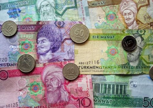 土库曼斯坦警方将展开对非法买卖外币者的搜捕行动