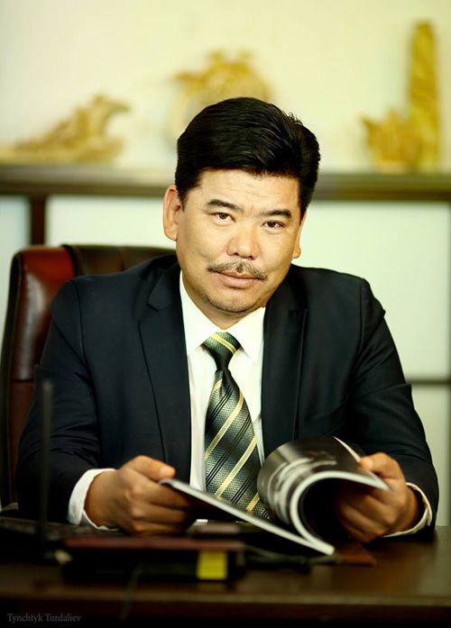 吉中两国将加强文化交流