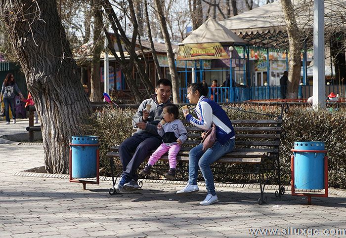 比什凯克进入最热二月 最高温达24℃