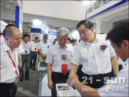 “得新疆者得中亚”：中国制造的崛起之路