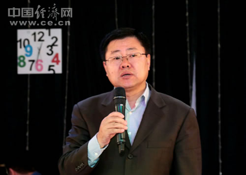 中国驻乌使馆举办2016年春节联谊会