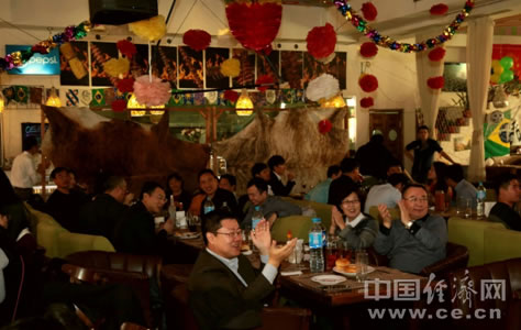 中国驻乌使馆举办2016年春节联谊会