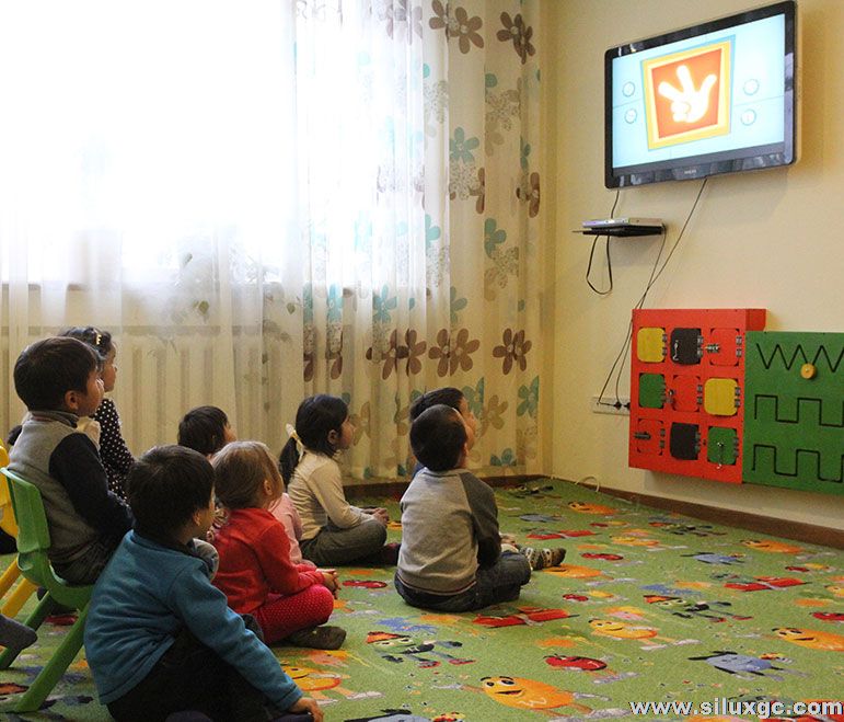 比什凯克有个糖尿病孩子的“小蜜蜂幼儿园”