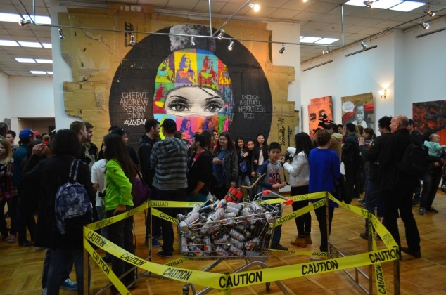 比什凯克举办了第一届街头艺术作品展“杜巴尔”