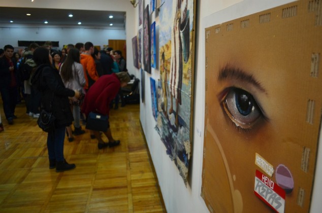 比什凯克举办了第一届街头艺术作品展“杜巴尔”