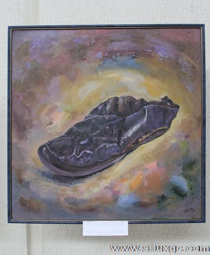 比什凯克“人类的无价遗产”艺术家画展开展（图）