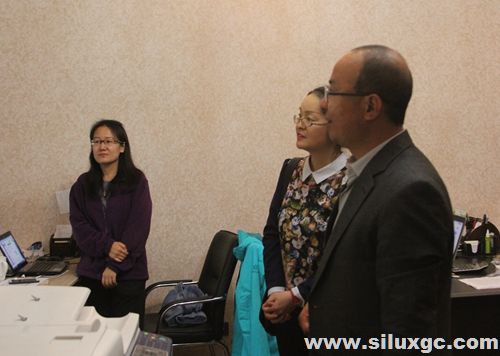 中国传媒大学教授、语言学家莅临《丝路新观察》报社调研