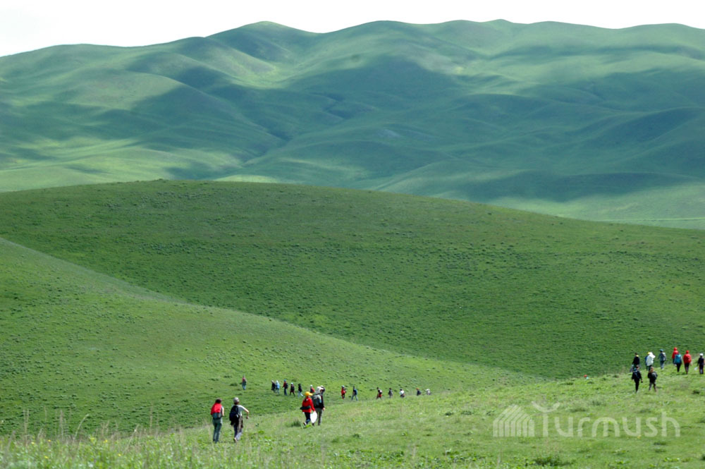 吉尔吉斯斯坦的美景——托古斯-布拉克山谷（组图）