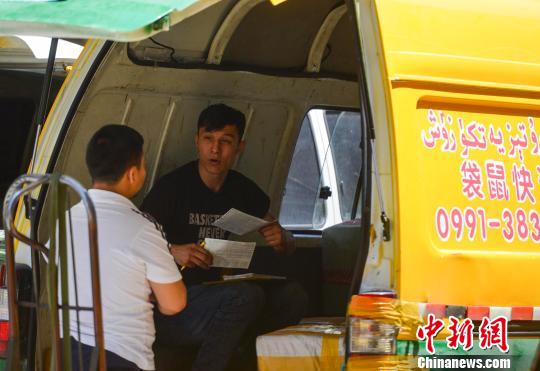吉尔吉斯《丝路新观察》报记者感受新疆斋月生活