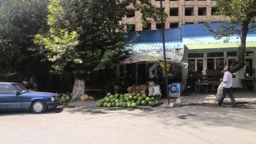 奥什市发生大规模青年斗殴事件