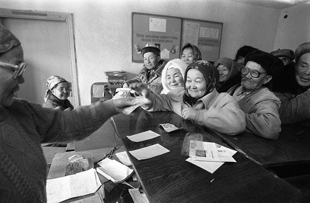 吉尔吉斯斯坦独立25年来的25张历史照