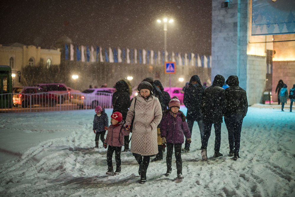 雪后的比什凯克：银雕玉琢的白雪王国
