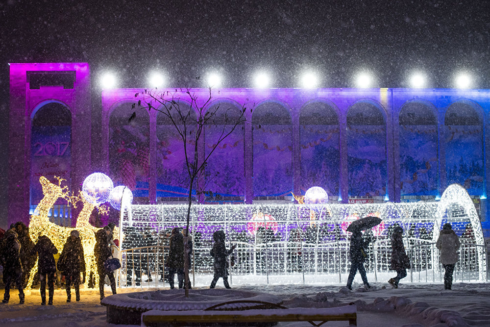 雪后的比什凯克：银雕玉琢的白雪王国