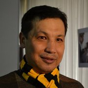 在吉尔吉斯该不该给官员送礼，该送什么？